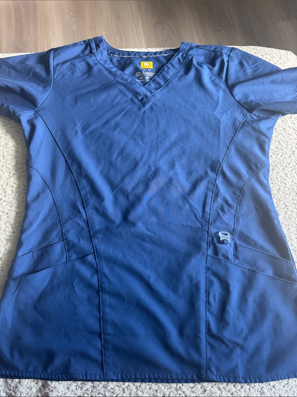 Winx navy V-Neck Short Sleeve Scrub Top double front pocket